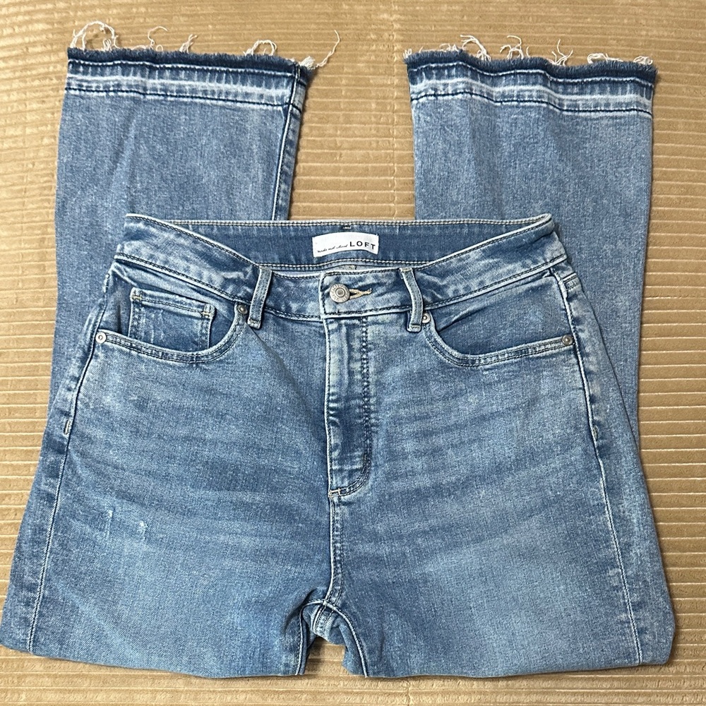 LOFT The Curvy Kick Crop Jean size 27